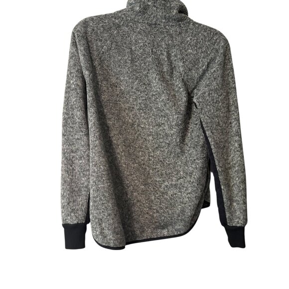 Abercrombie & Fitch Asymmetrical Snap-Up Fleece - Picture 5 of 6